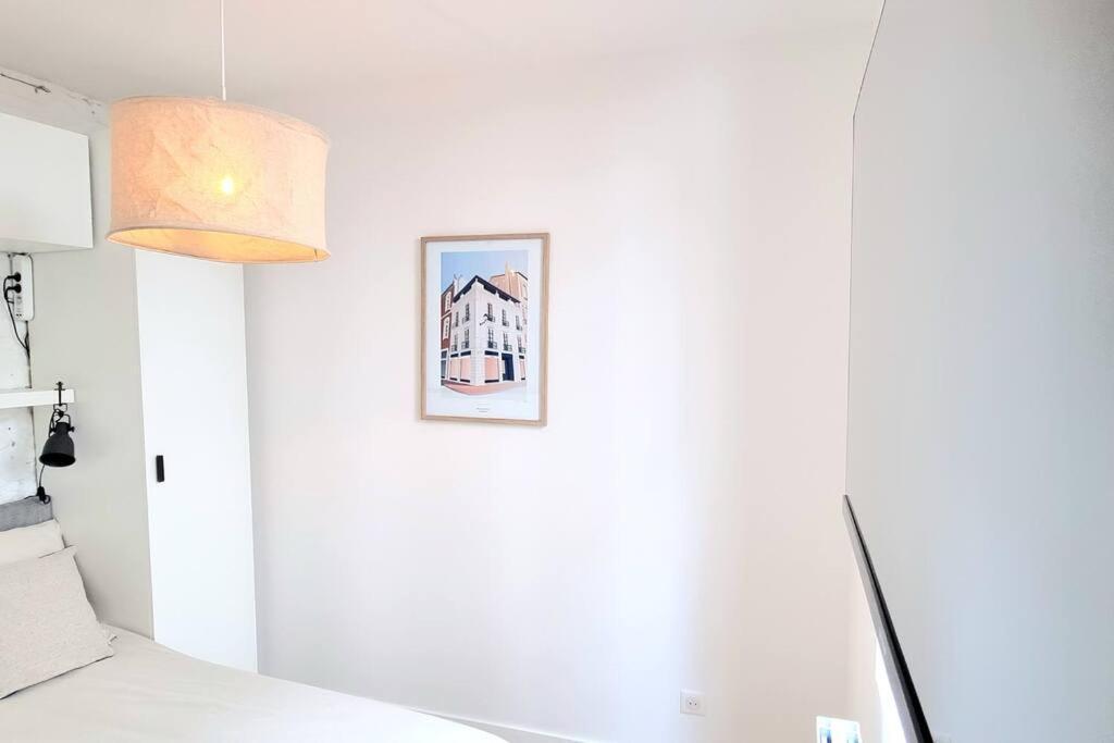 Grand Studio Avec Terrasse - Gare - Metro - Wifi ตูลูส ภายนอก รูปภาพ